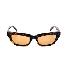 Load image into Gallery viewer, GUESS - ACCESSORIES - SUNGLASSES - GU8226
