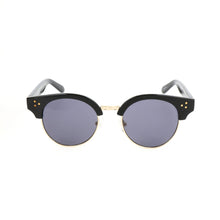 Load image into Gallery viewer, GUESS - ACCESSORIES - SUNGLASSES - GF6031
