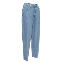 Load image into Gallery viewer, GUESS - WOMAN - JEANS - W02A53
