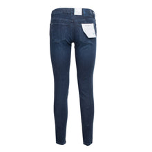 Load image into Gallery viewer, GUESS - WOMAN - JEANS - W0BAJ2
