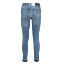 Load image into Gallery viewer, GUESS - WOMAN - JEANS - W1GA46
